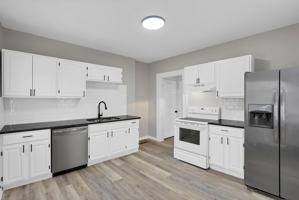 featured image of 293 E Woodrow Ave