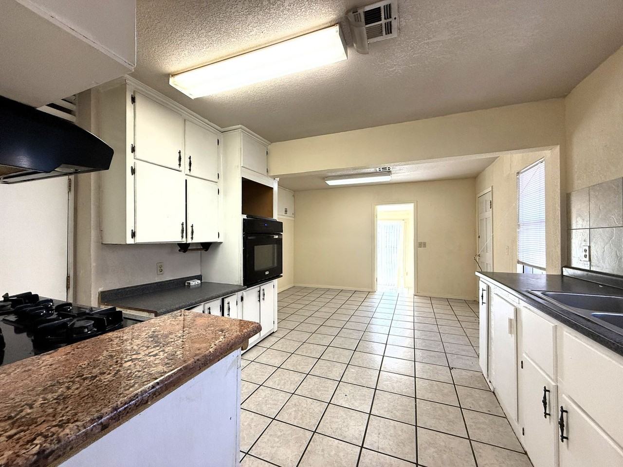 1800 Sw 15th St - Photo 7 of 21