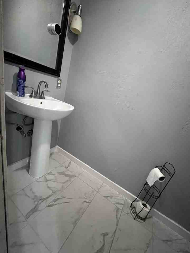 122 N Plains Dr - Photo 4 of 11