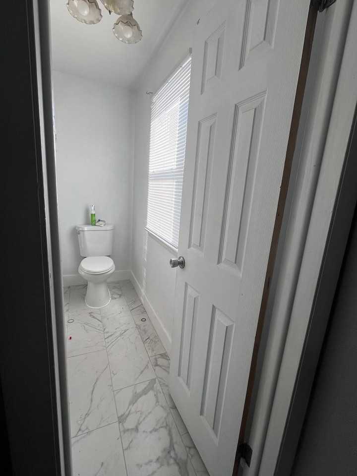 122 N Plains Dr - Photo 5 of 11