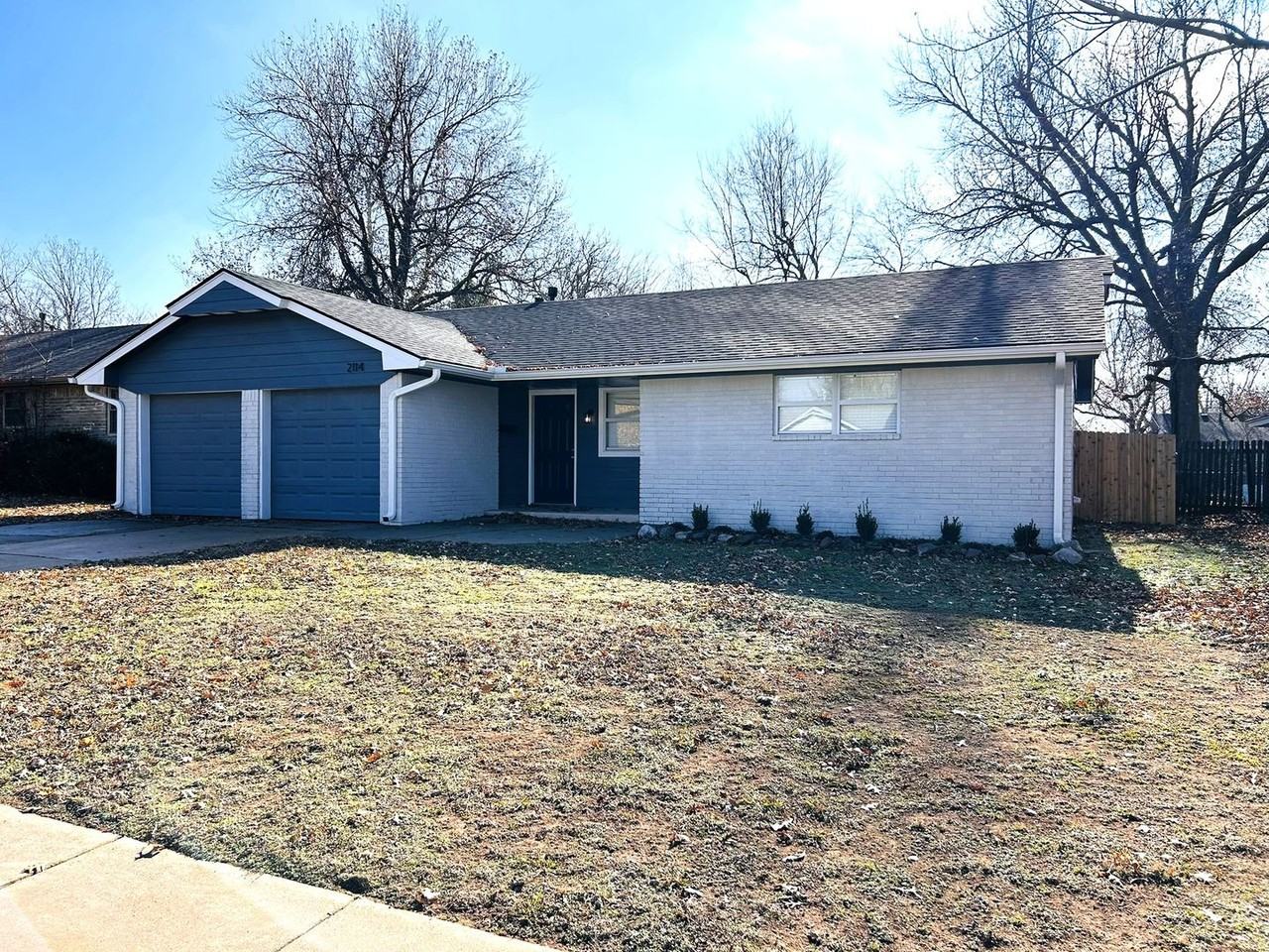 2114 Allenhurst St - Photo 3 of 28