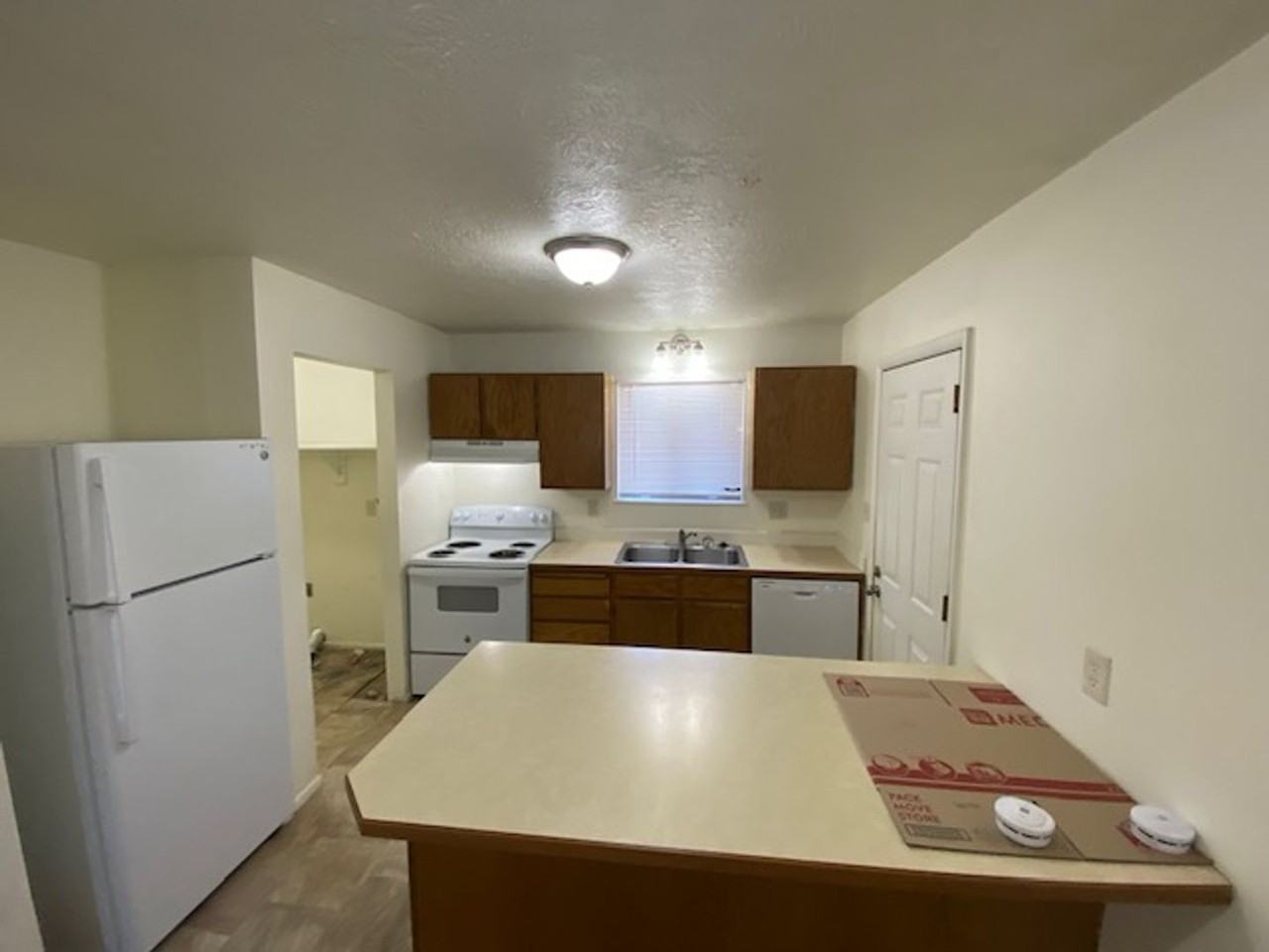 377 N Wood Cir - Photo 5 of 15