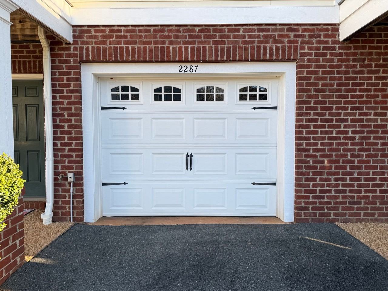 2287 Whittington Dr - Photo 4 of 48