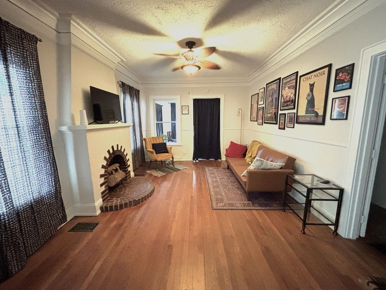 308 Albany Ave - Photo 5 of 17