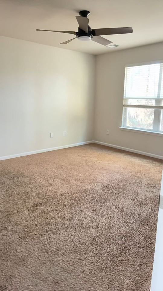 1241 Midtown Village Dr - Photo 6 of 11