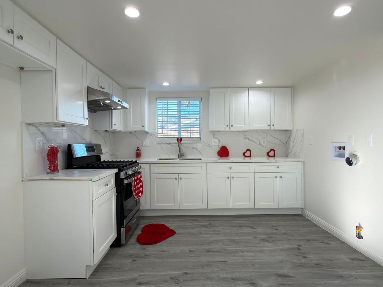 5970 Locust Ave #A - Photo 2 of 15