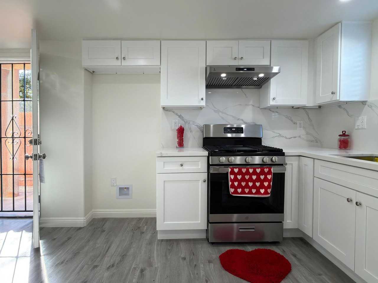 5970 Locust Ave #A - Photo 4 of 15