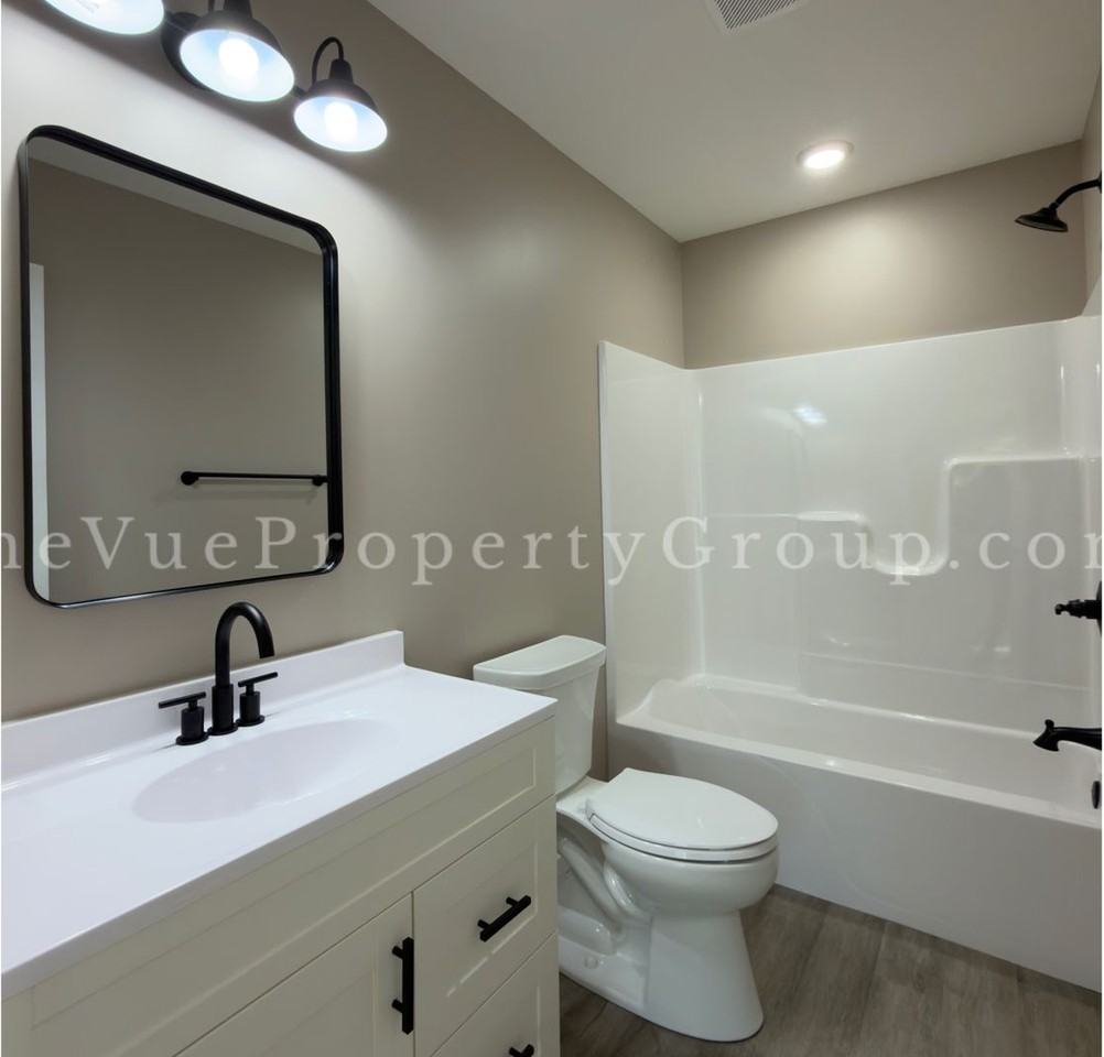 2107 Buckeye St - Photo 5 of 19