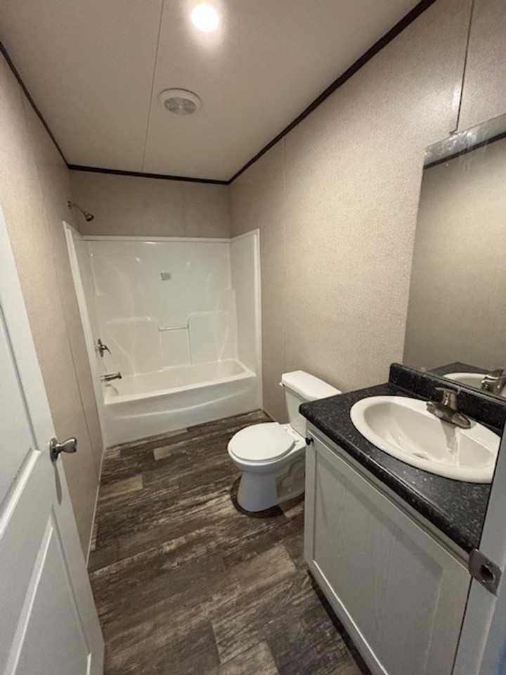 5952 Yale Ave - Photo 7 of 13