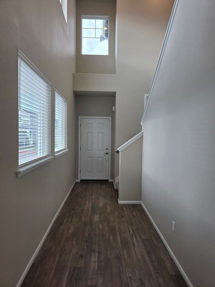 1371 Baker Heights Loop - Photo 3 of 34