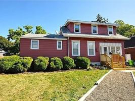 featured image of 122 Beechwood Ave