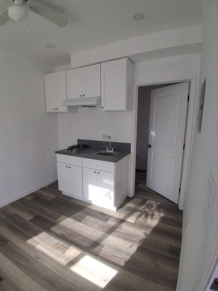 501 N Avenue 50 - Photo 2 of 10