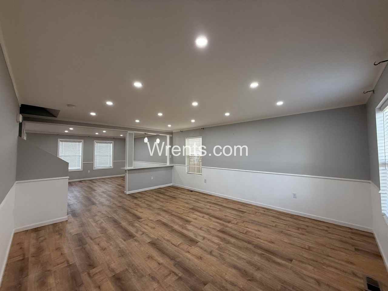 8709 Cherry Ln - Photo 2 of 27