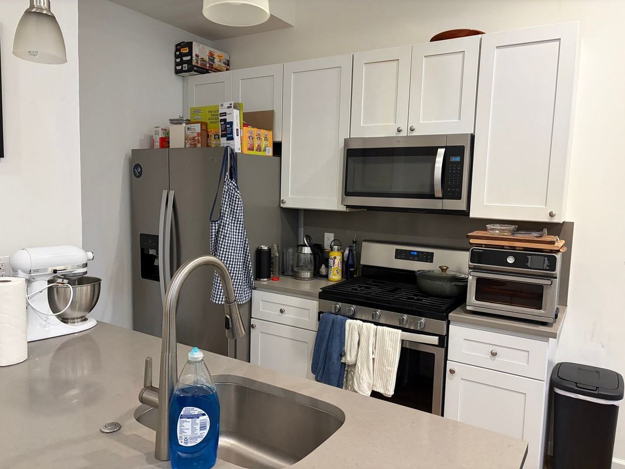 737 S 4th St - Photo 3 of 15