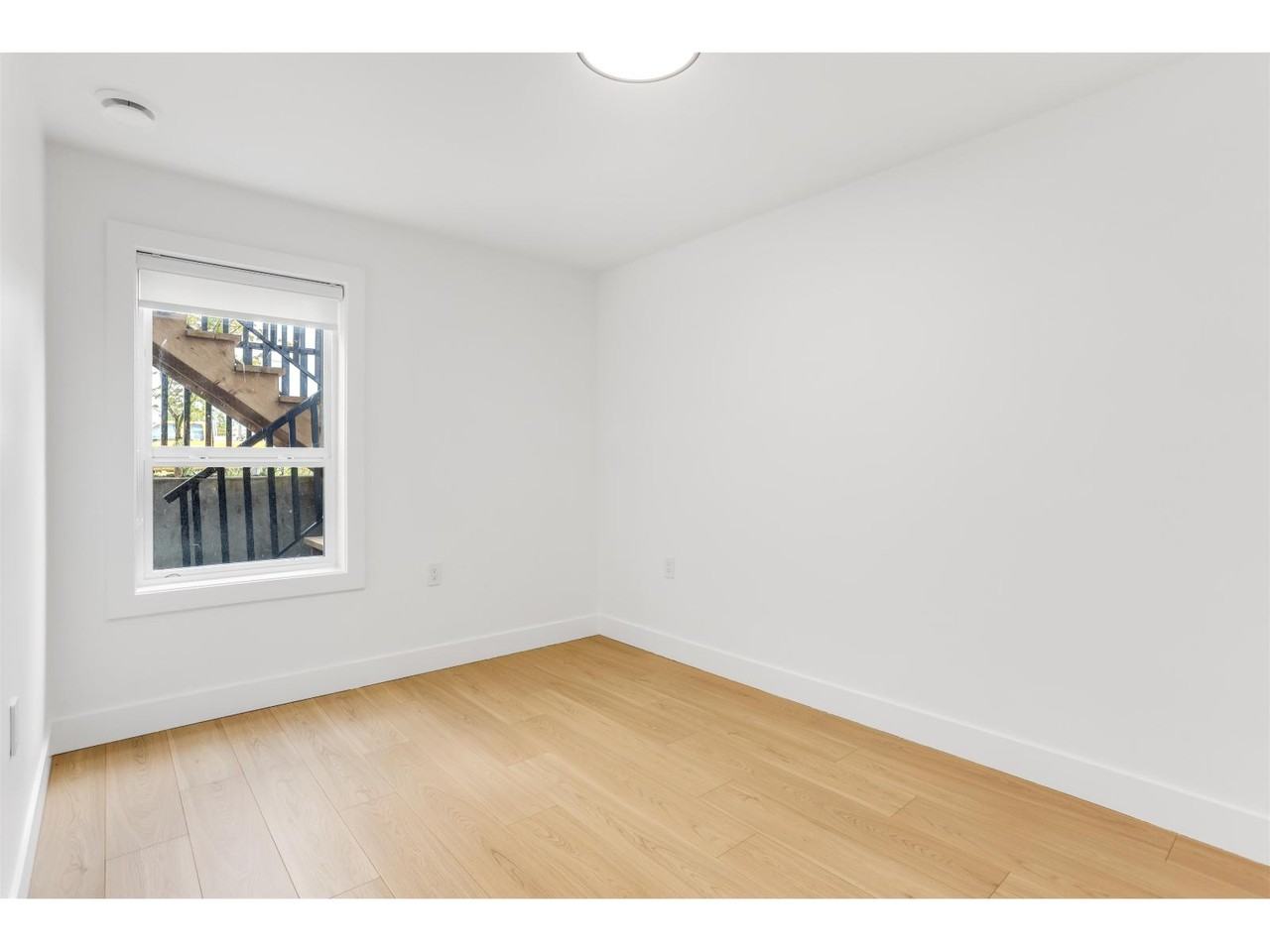 20963 83 Avenue - Photo 4 of 6