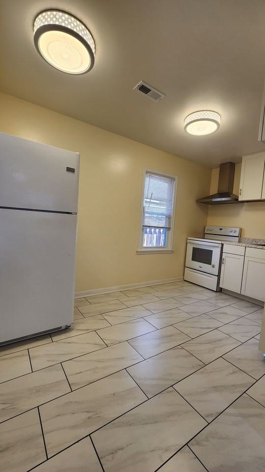 2630 N 70th St - Photo 2 of 16