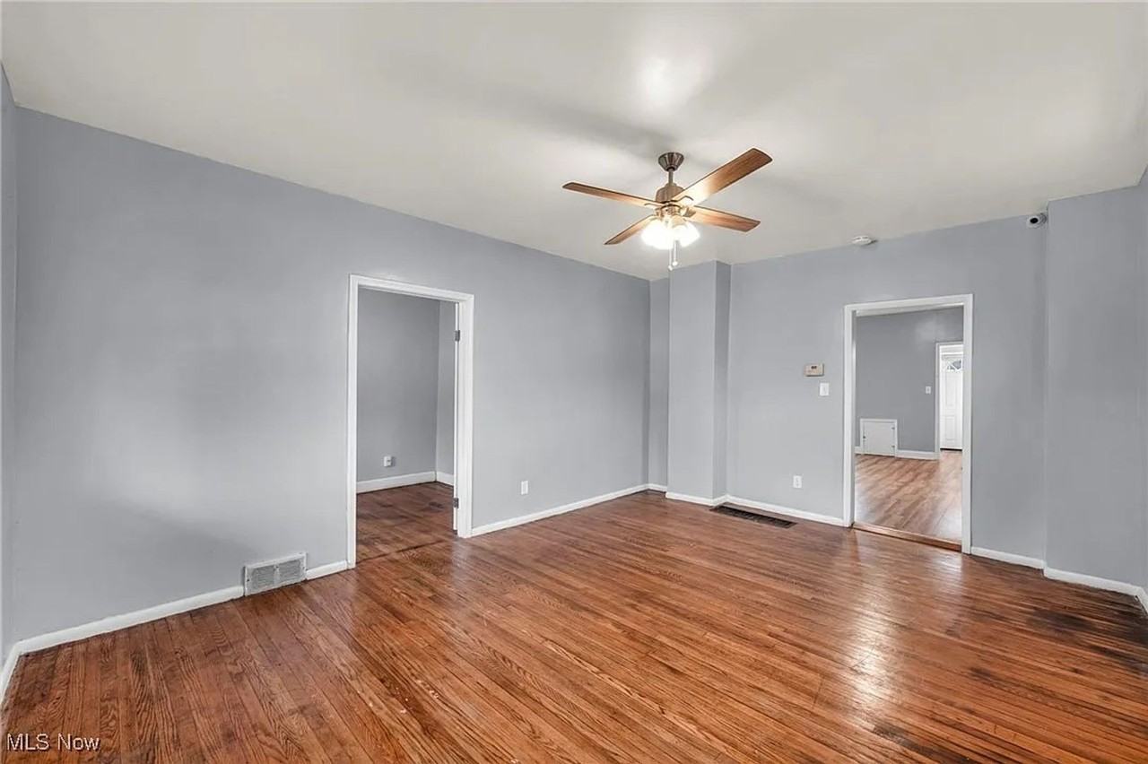 3884 E 54th St - Photo 2 of 24