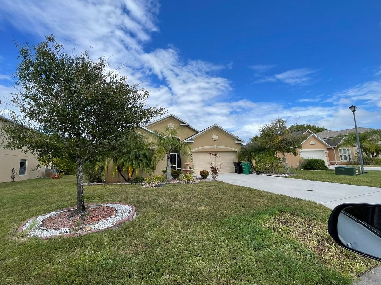 5079 Nw Fiddle Leaf Ct - Photo 2 of 50