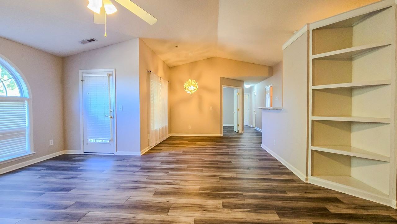 932 Scholastic Ct - Photo 3 of 13