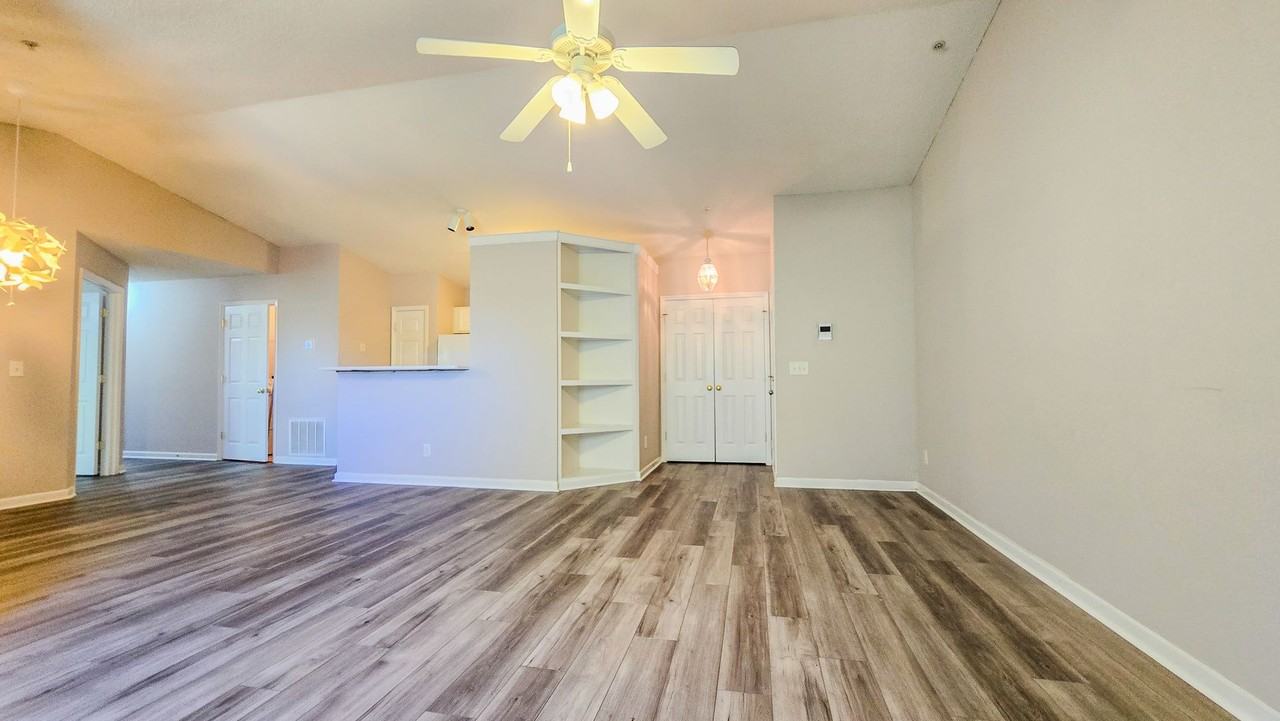 932 Scholastic Ct - Photo 4 of 13