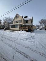 featured image of 814 16th St S