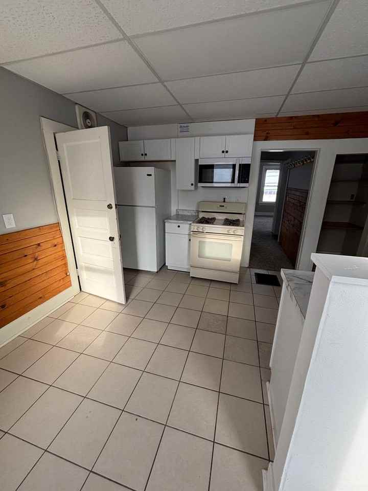 814 16th St S - Photo 3 of 10