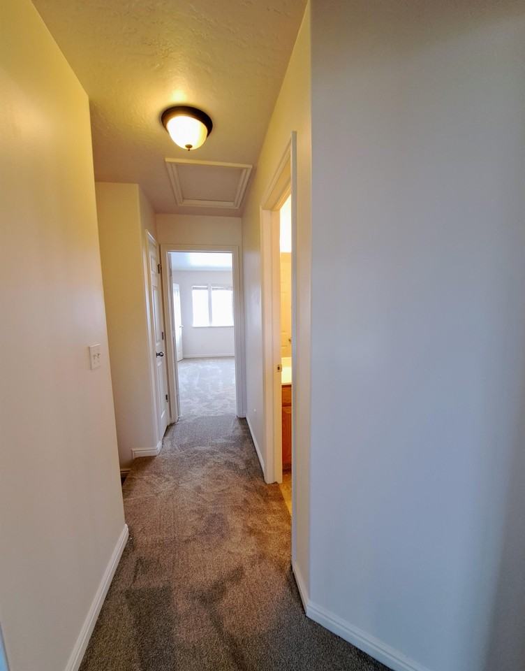 1808 W Center St #1 - Photo 6 of 28