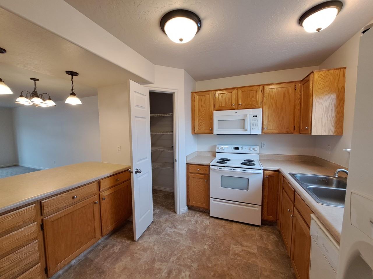 1808 W Center St #1 - Photo 3 of 28