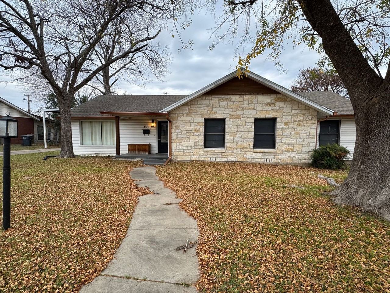 405 N 41st St - Photo 2 of 16