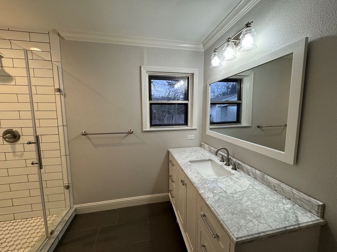 405 N 41st St - Photo 4 of 16