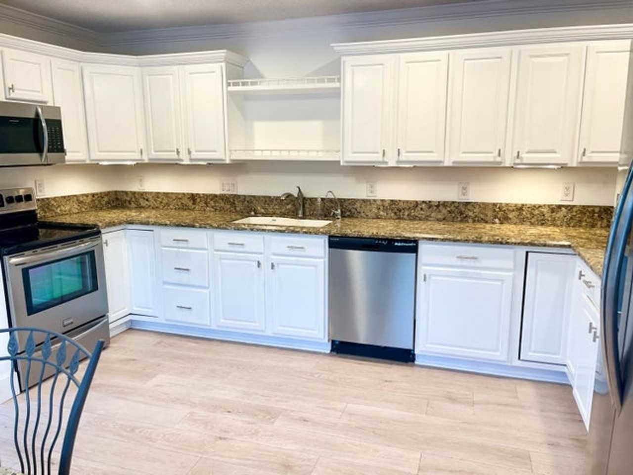 2631 Sw 4th St - Photo 3 of 14