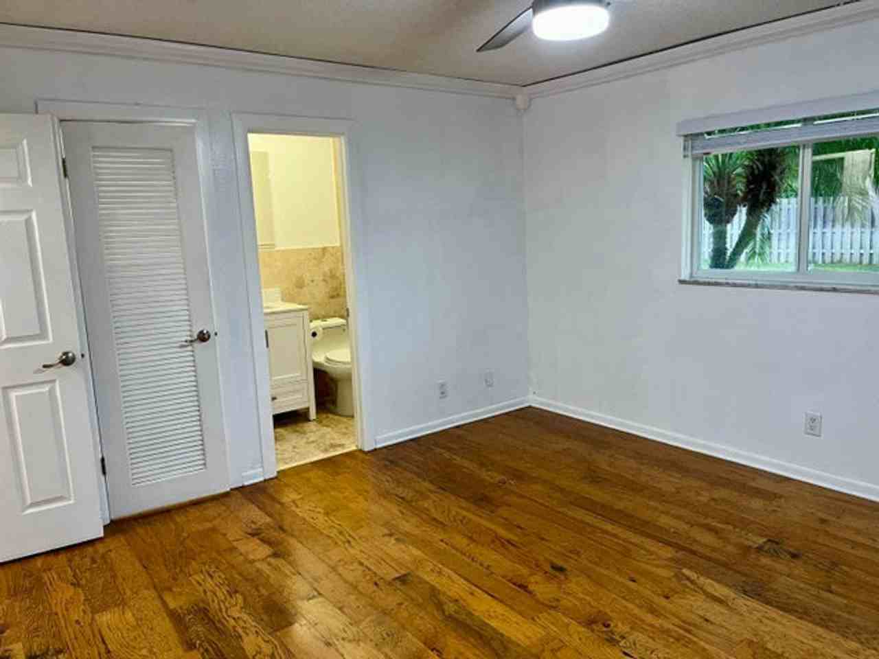 2631 Sw 4th St - Photo 6 of 14