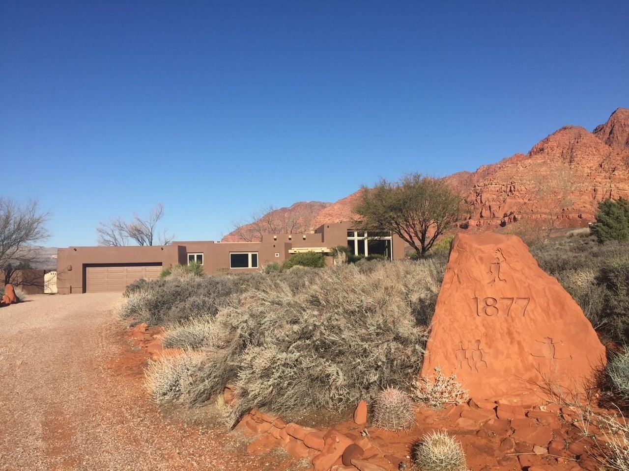 1877 N Cochise Way - Photo 2 of 22