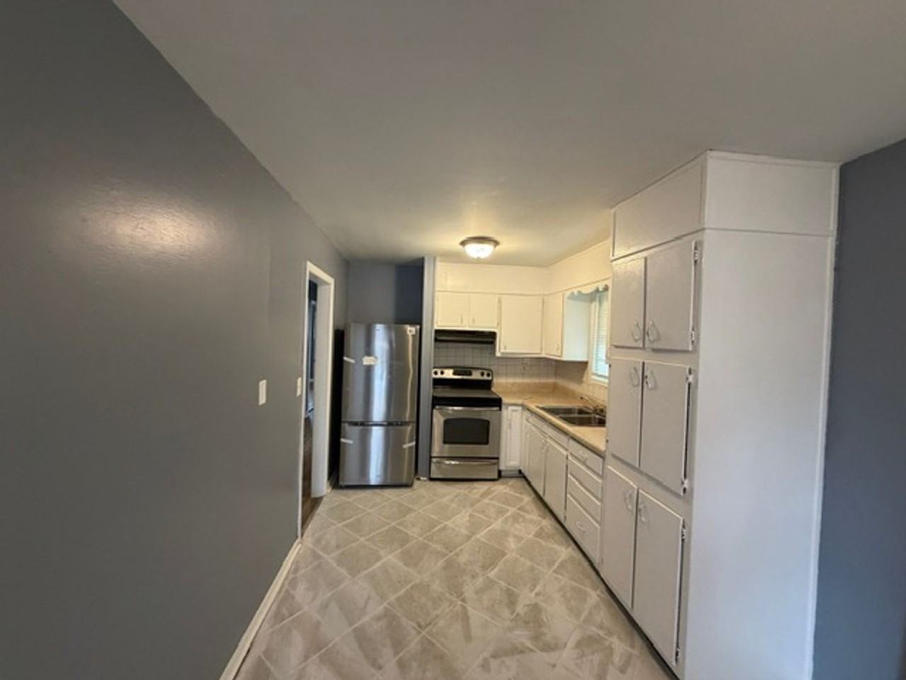 1364 Stoneham Ct - Photo 2 of 15