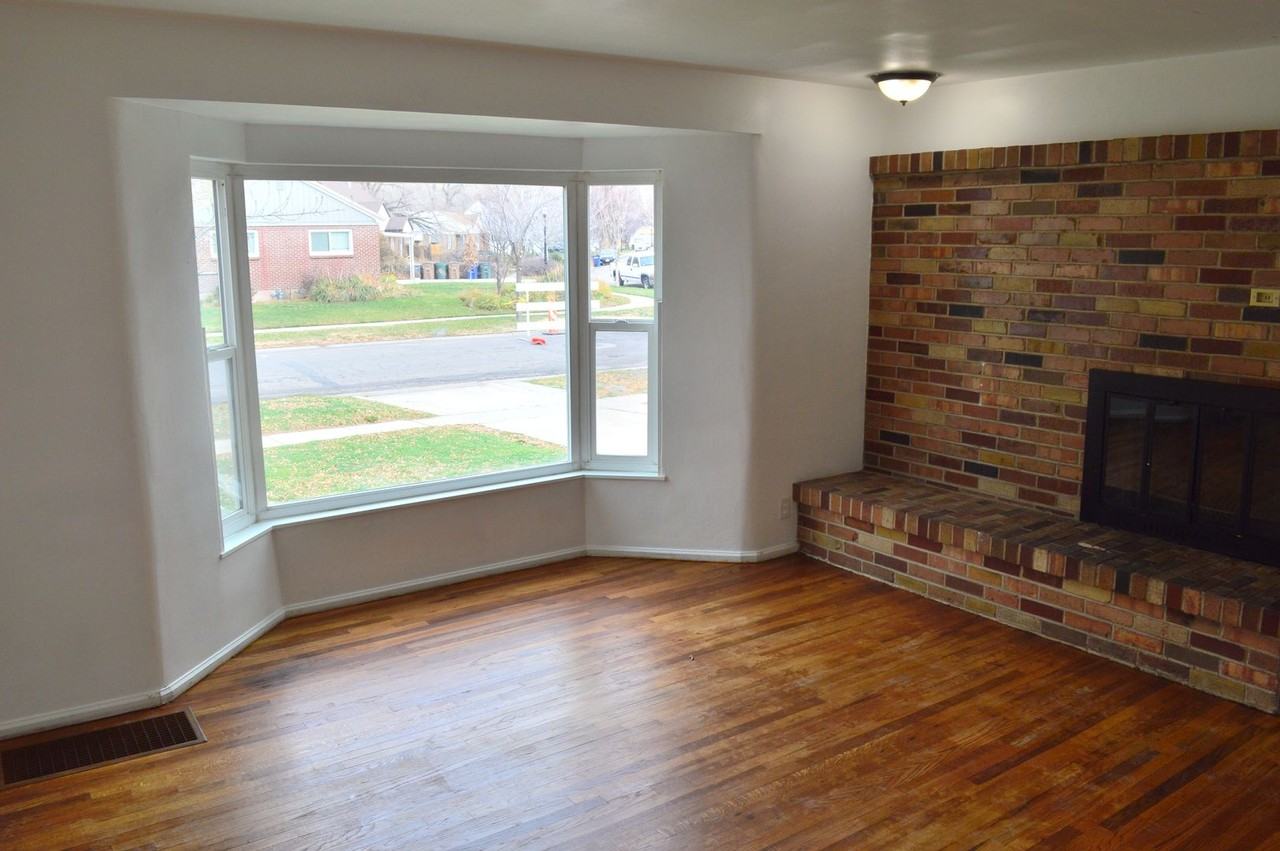 861 N American Beauty Dr - Photo 4 of 50