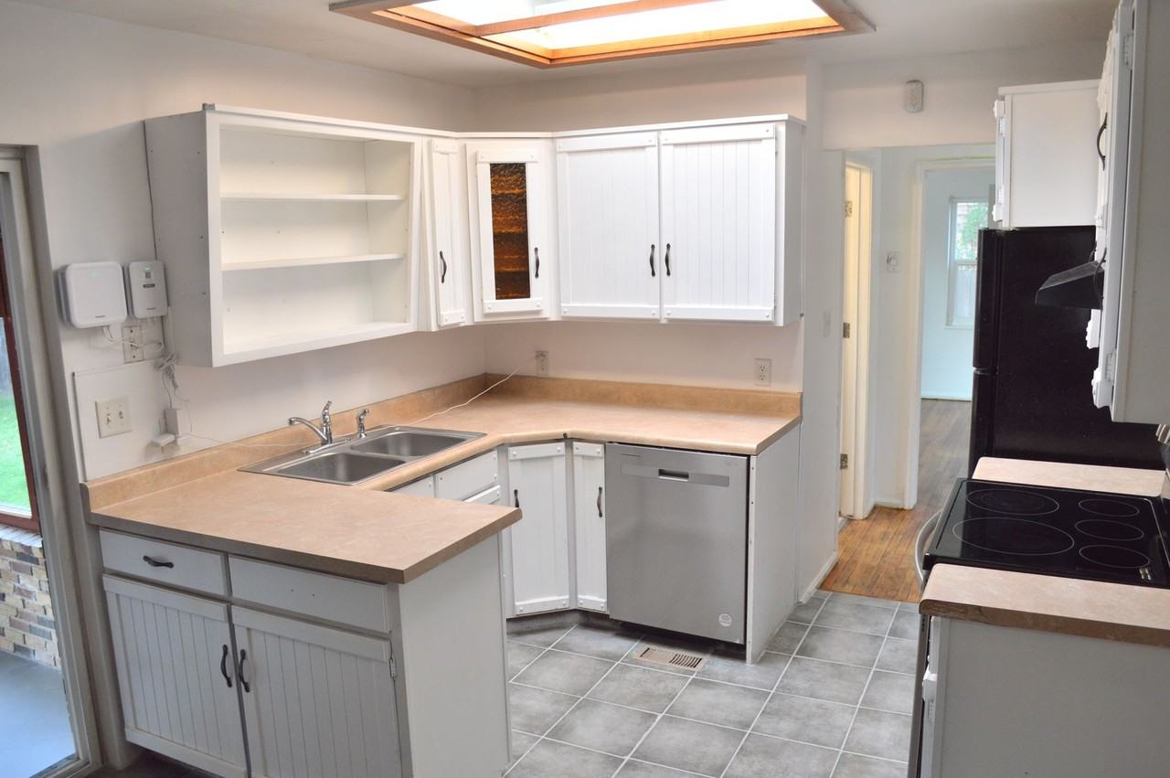 861 N American Beauty Dr - Photo 7 of 50