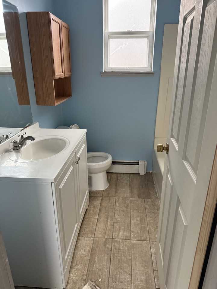 204 Minooka St - Photo 6 of 14