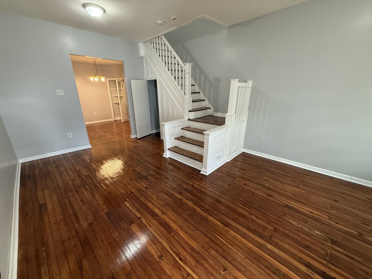 1138 Princess Ave - Photo 7 of 23