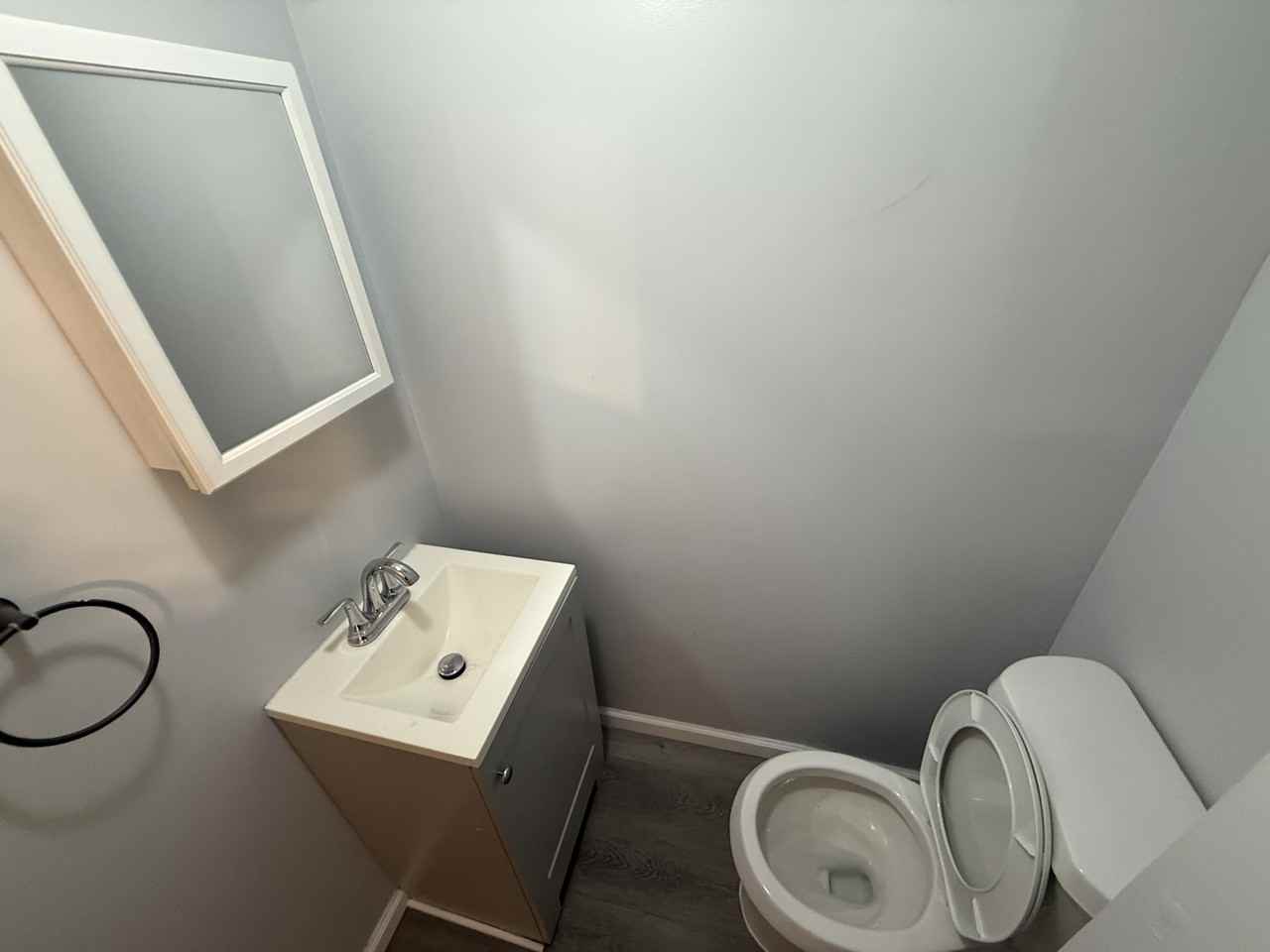 1138 Princess Ave - Photo 4 of 23
