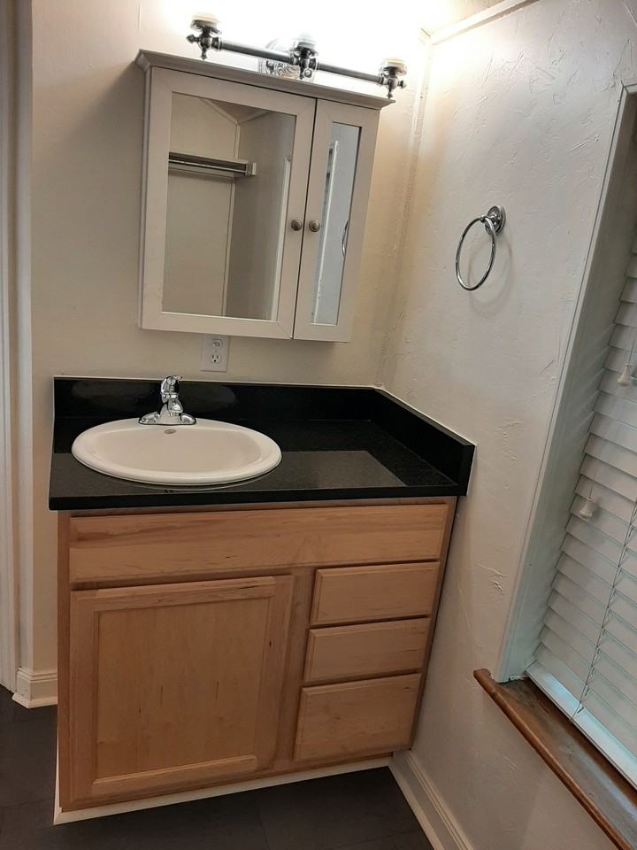 123 W Virginia Ave #2 - Photo 7 of 9