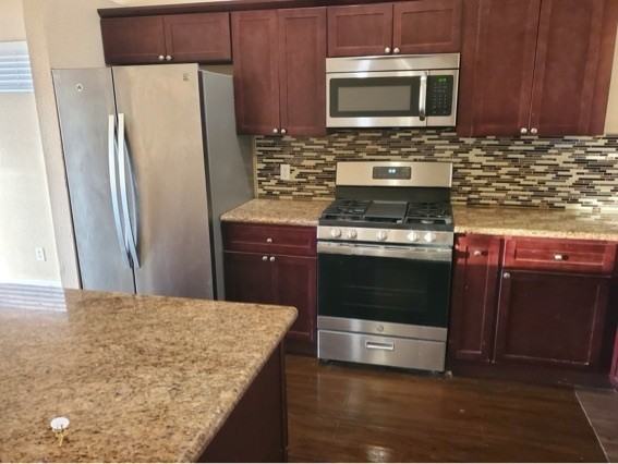 1152 Kimball Ln - Photo 3 of 11