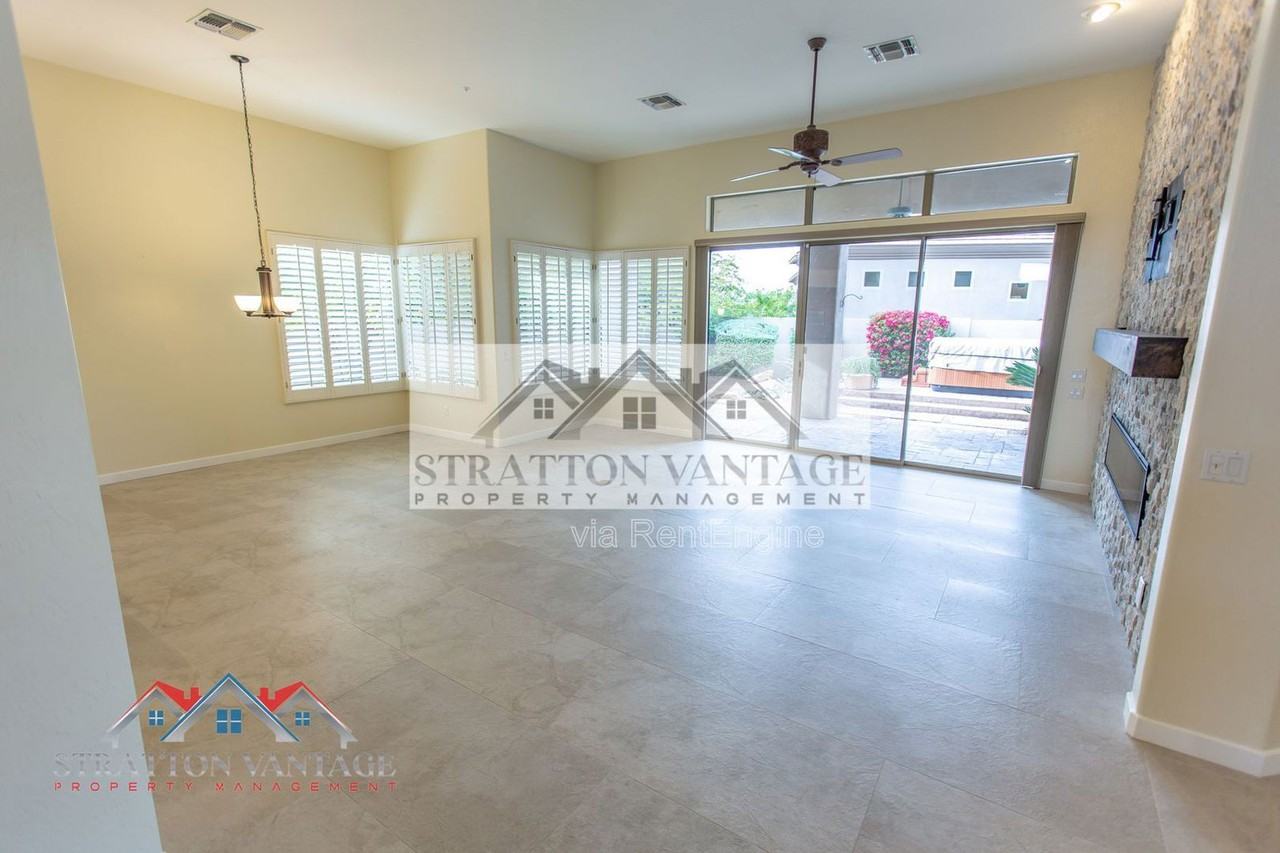 9562 E Cavalry Dr - Photo 7 of 50