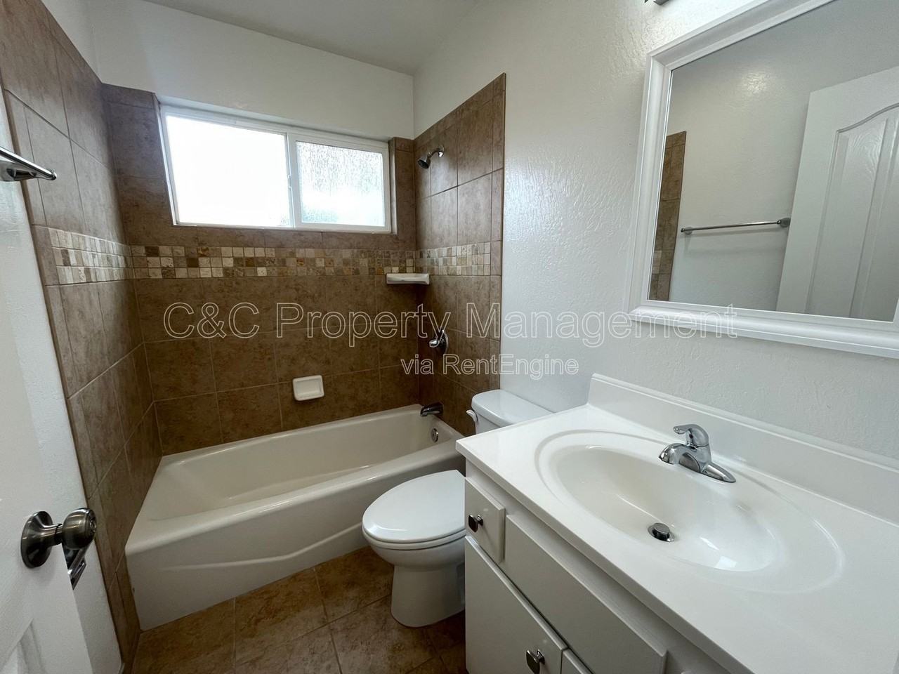 226 Harben Cir #12 - Photo 4 of 6