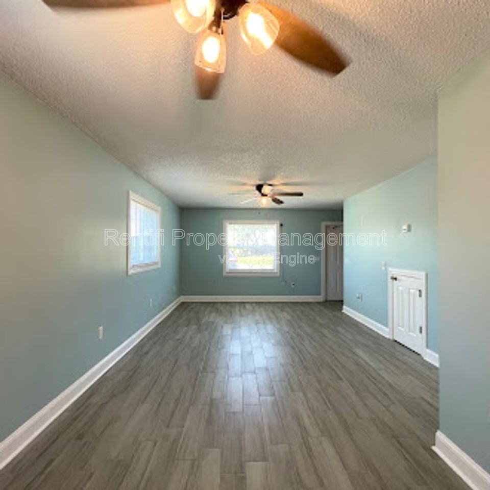 17325 Whitewater Ct - Photo 5 of 22