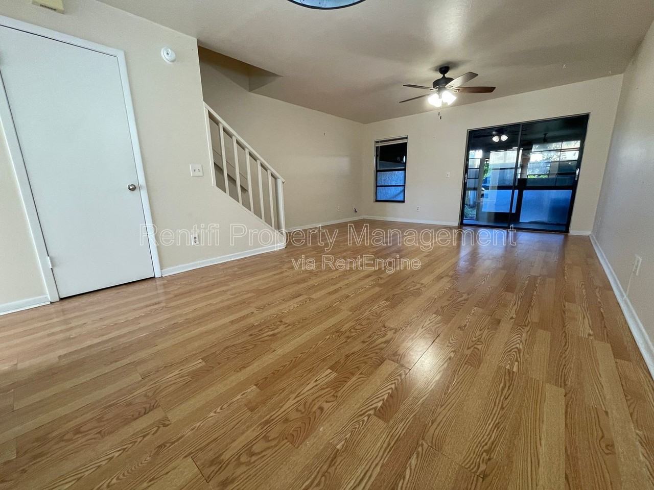 2131 Crystal Dr #24 - Photo 6 of 28