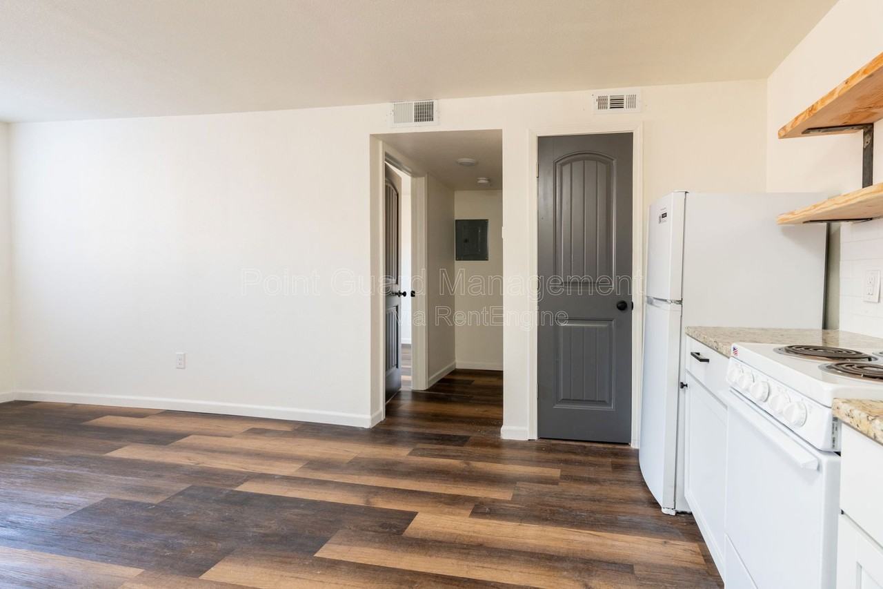 1212 S Longfellow St #207 - Photo 6 of 12