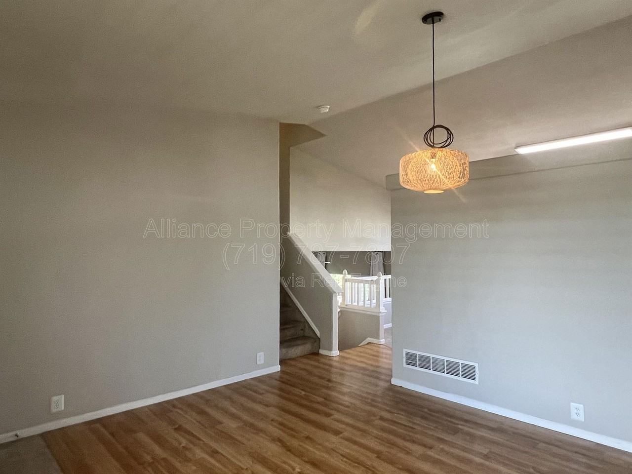 7368 Glenburn Dr - Photo 2 of 35