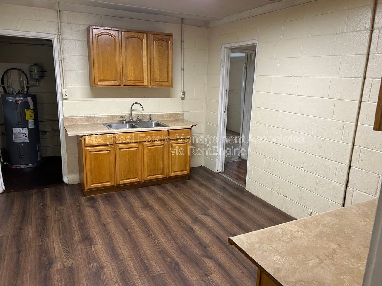 909 Cleveland St - Photo 2 of 7