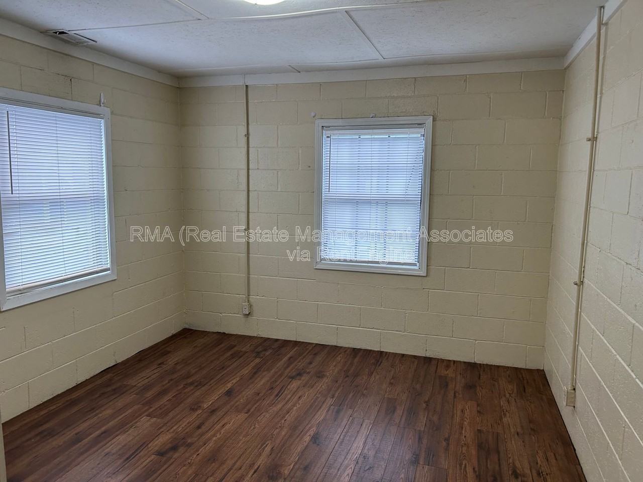 909 Cleveland St - Photo 5 of 7