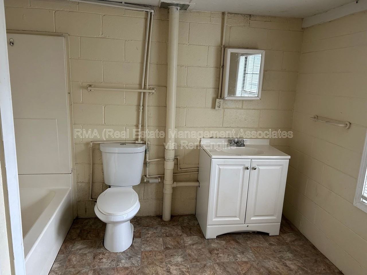 909 Cleveland St - Photo 7 of 7